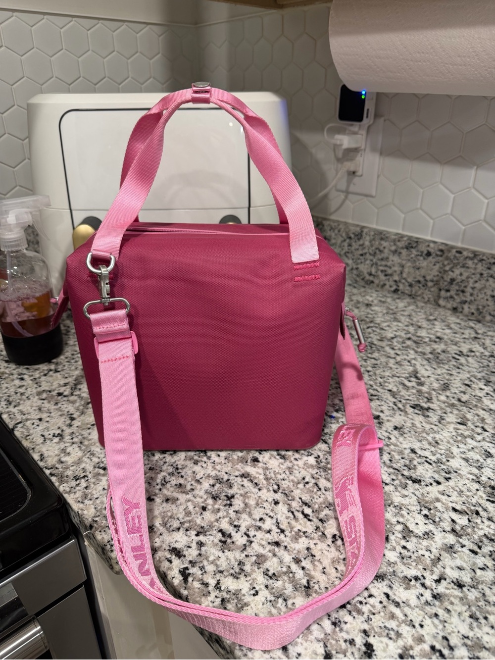 Stanley Hot Pink Insulated Tote Cooler - Picture 2 of 8